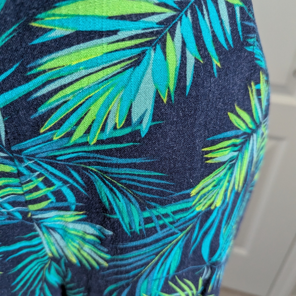 Soft Surroundings Green Leaf Pattern Pants - image 2